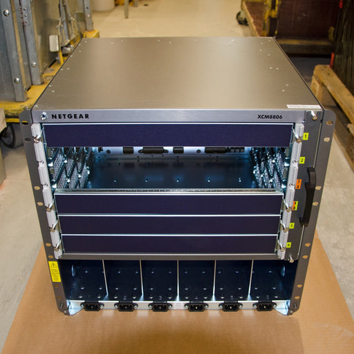 Produktbild Rack - Netgear XCM8806-10000S Switch Gehäuse